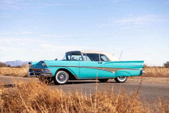 1958 Ford Fairlane 500 Roadster
