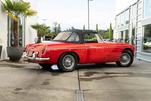 1965 MG MGB Base