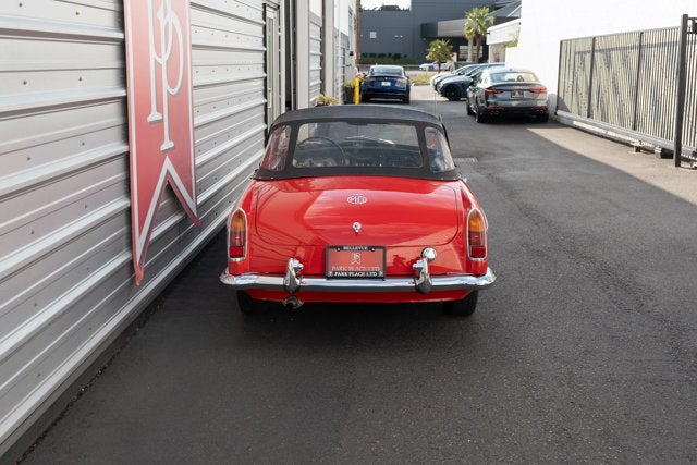 1965 MG MGB Base