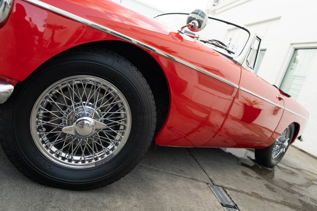 1965 MG MGB Base