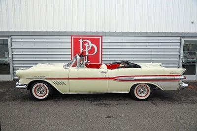 1957 Pontiac Bonneville Convertible Base