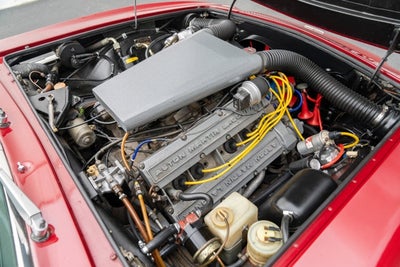 1977 Aston Martin V8 Series III Sport Saloon