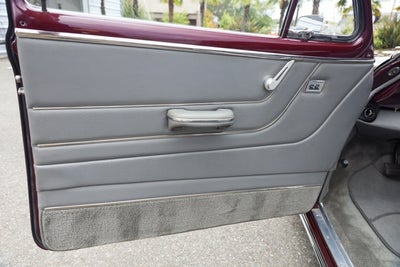 1950 Chevrolet Deluxe 2 Door Post