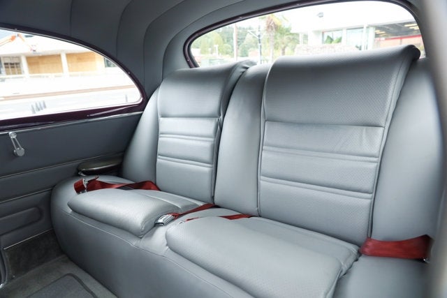 1950 Chevrolet Deluxe 2 Door Post