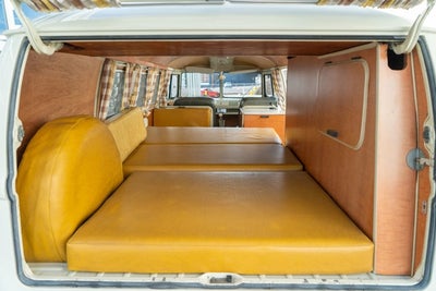 1967 Volkswagen Type 2 Westfalia Camper