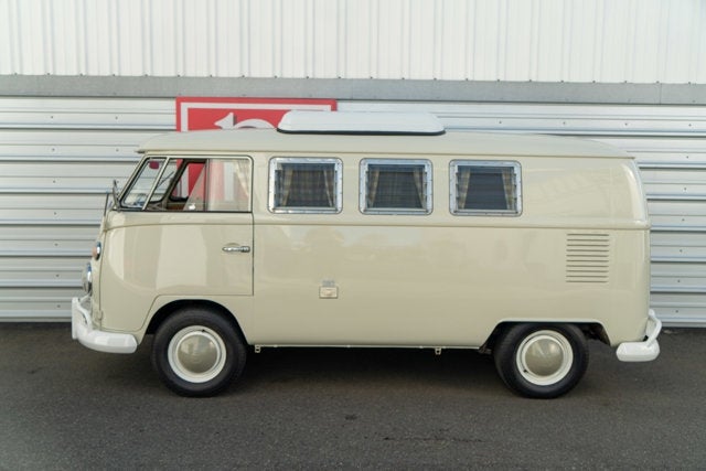 1967 Volkswagen Type 2 Westfalia Camper