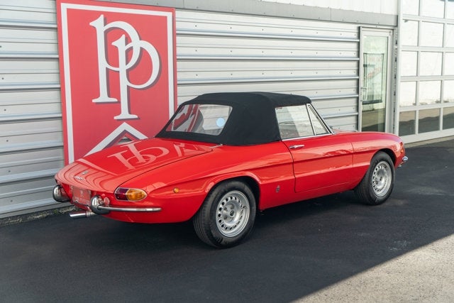 1969 Alfa Romeo 1750 Spider Veloce