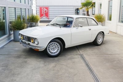 1973 Alfa Romeo GTV 2000