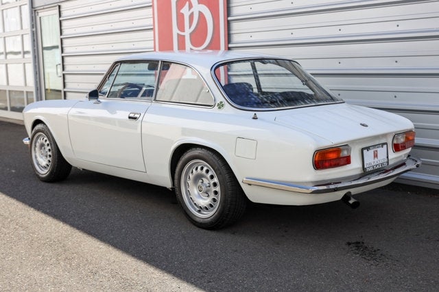 1973 Alfa Romeo GTV 2000
