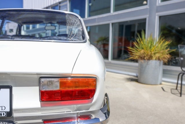 1973 Alfa Romeo GTV 2000