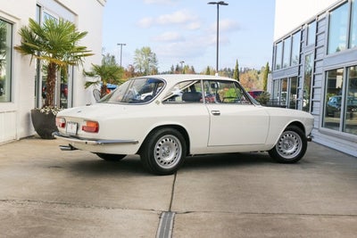 1973 Alfa Romeo GTV 2000