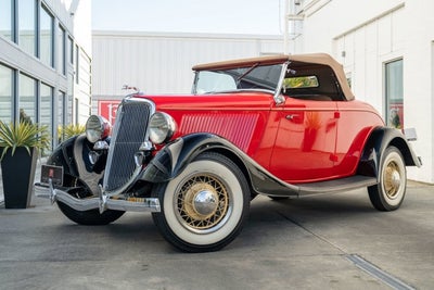1934 Ford Roadster coupe