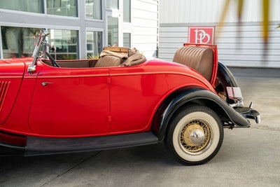 1934 Ford Roadster coupe