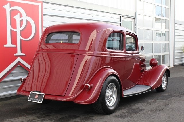 1934 Ford Custom Deluxe Victoria Coupe