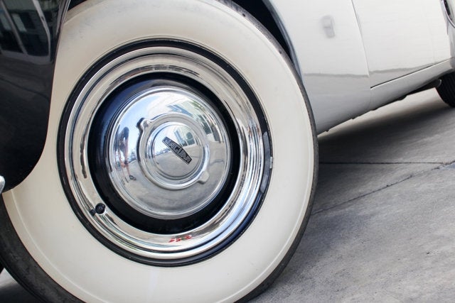 1957 Jaguar Mk VIII Sedan