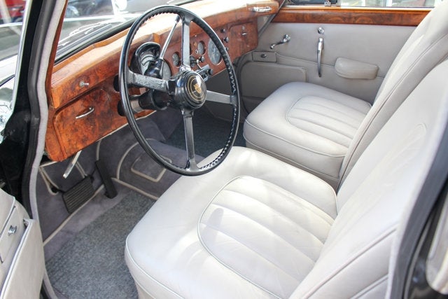 1957 Jaguar Mk VIII Sedan