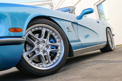 1962 Chevrolet Corvette - CRC Custom