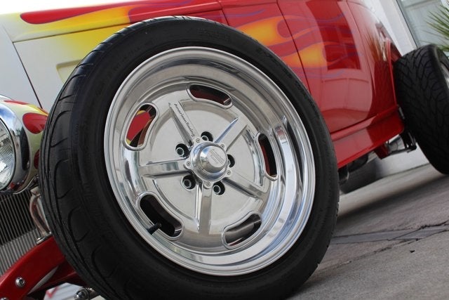 1932 Ford Hi-Boy Roadster