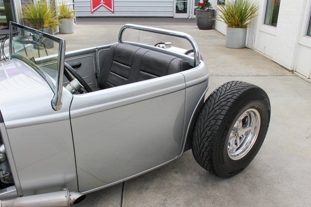 1932 Ford Roadster Custom Pickup Truck