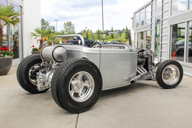 1932 Ford Roadster Custom Pickup Truck