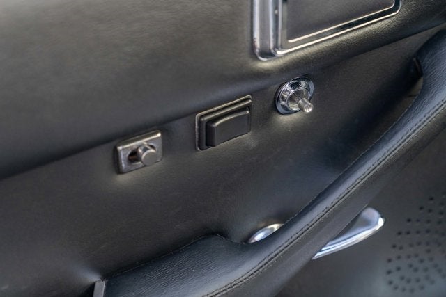 1973 Jensen Interceptor III Base