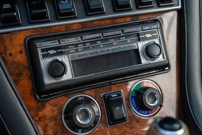 1973 Jensen Interceptor III Base