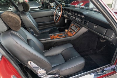 1973 Jensen Interceptor III Base
