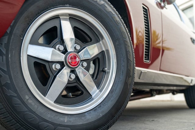 1973 Jensen Interceptor III Base