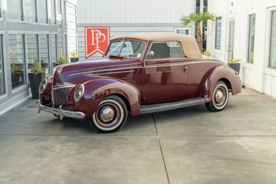 1939 Ford Deluxe Convertible