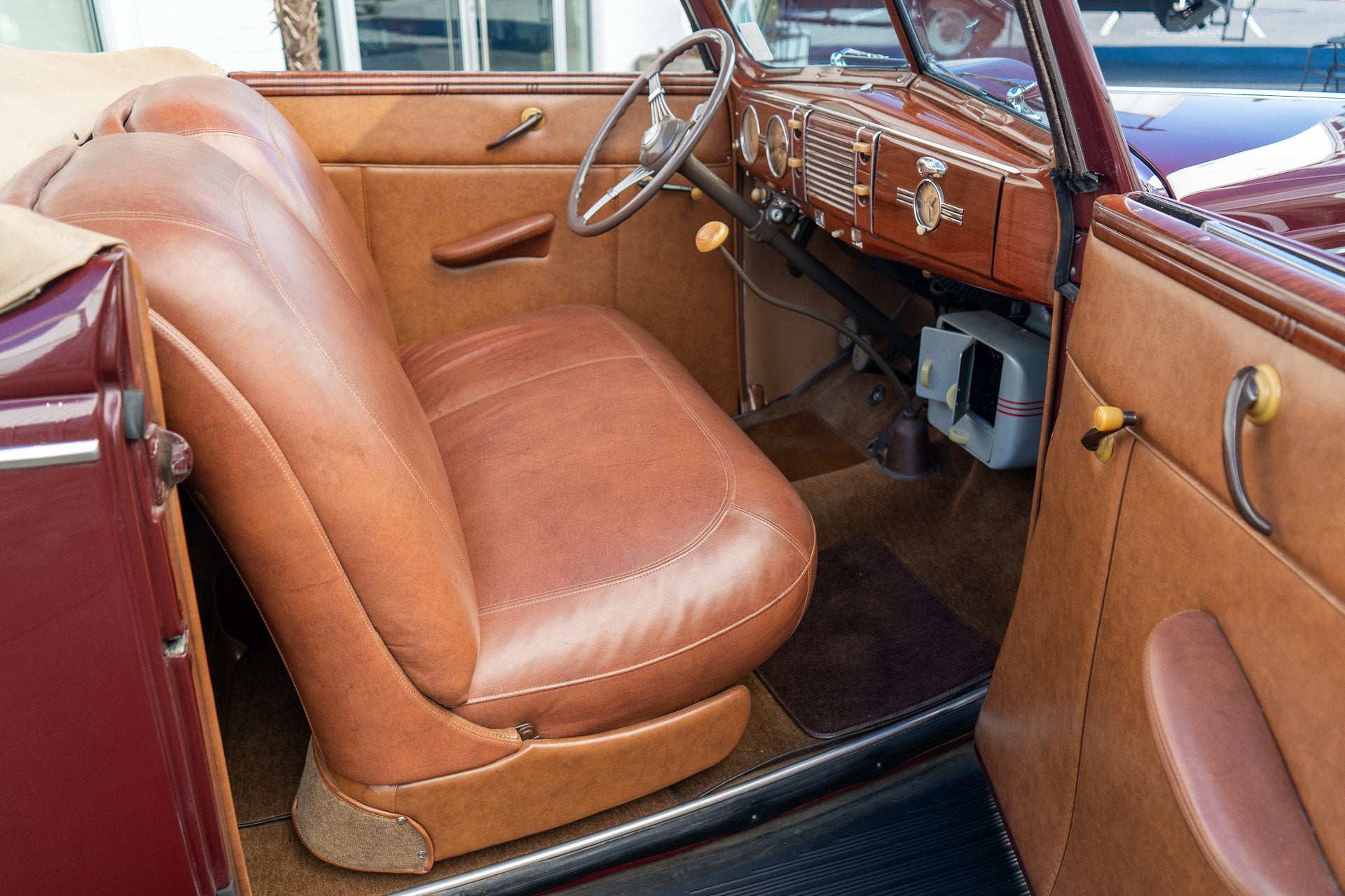 1939 Ford Deluxe Convertible