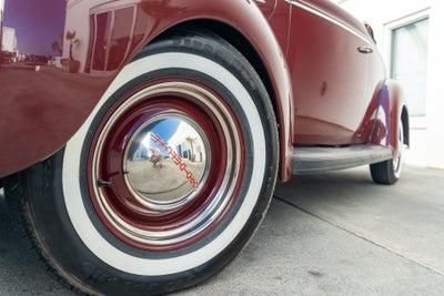 1939 Ford Deluxe Convertible