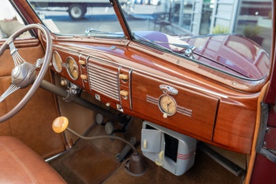 1939 Ford Deluxe Convertible