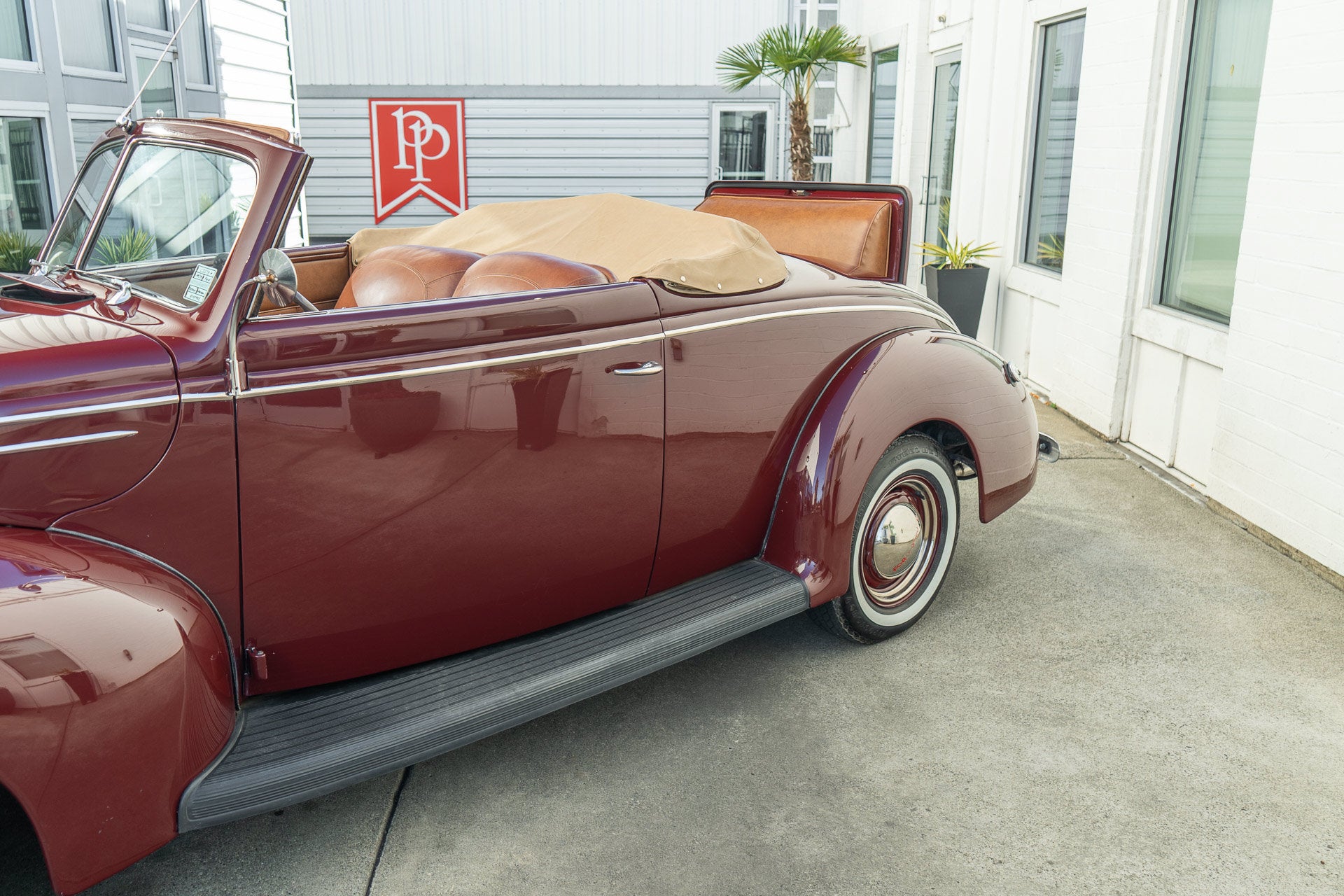 1939 Ford Deluxe Convertible