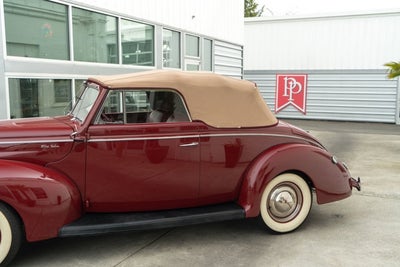 1940 Ford Deluxe Convertible