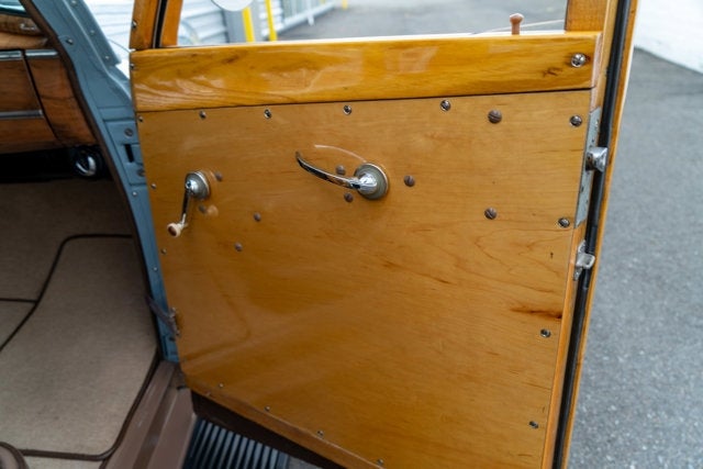 1940 Oldsmobile Woody Wagon Base