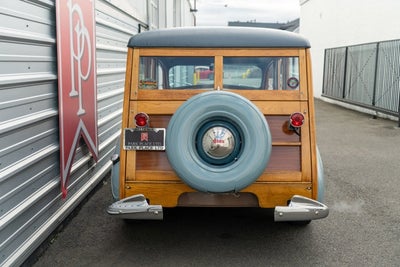 1940 Oldsmobile Woody Wagon Base