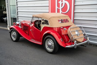 1952 MG TD Roadster Base