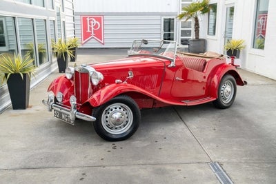 1952 MG TD Roadster Base