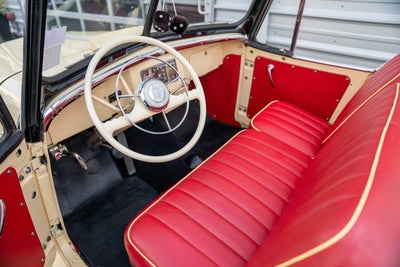 1949 Willys-Overland Jeepster Base