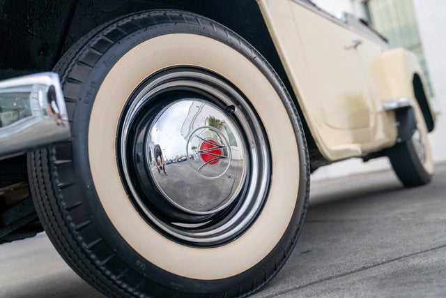 1949 Willys-Overland Jeepster Base