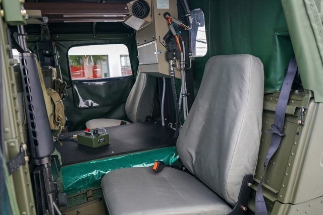 1995 AM General Humvee M998