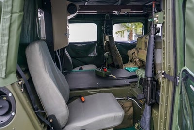 1995 AM General Humvee M998