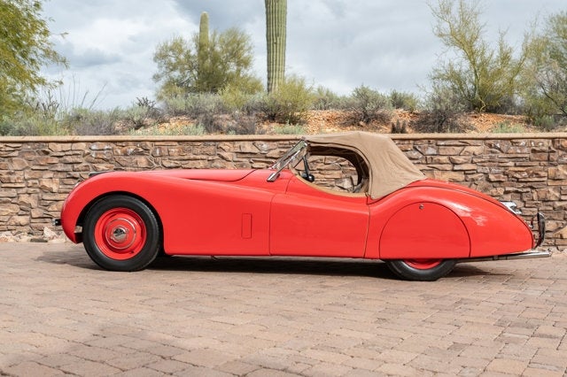 1952 Jaguar XK120 Base