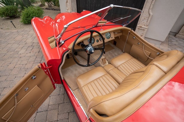 1952 Jaguar XK120 Base