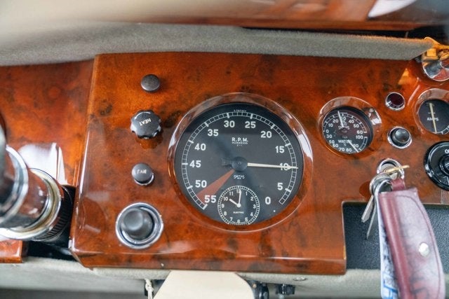 1954 Jaguar MKVII Saloon