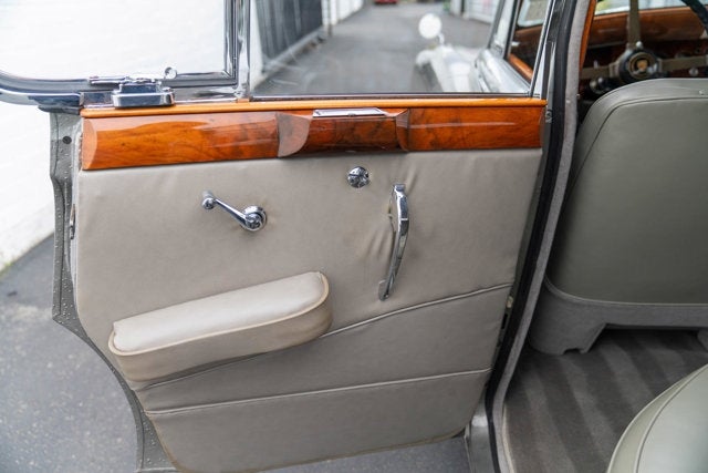 1954 Jaguar MKVII Saloon