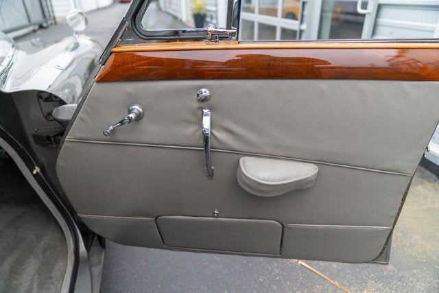 1954 Jaguar MKVII Saloon