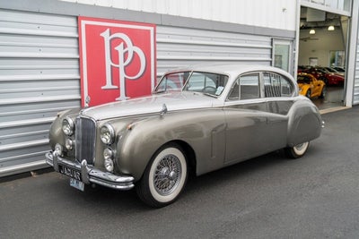 1954 Jaguar MKVII Saloon