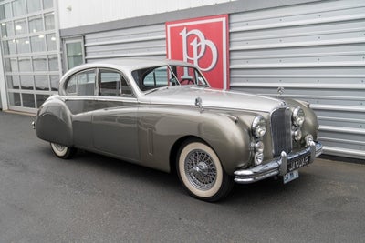 1954 Jaguar MKVII Saloon