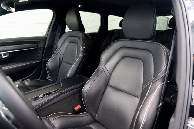 2020 Volvo V90 R-Design